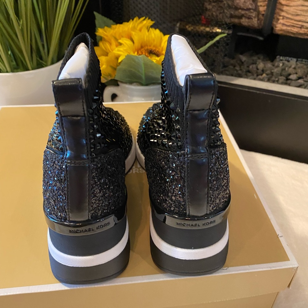 Michael Kors Skyler Booties - Picture 5 of 8